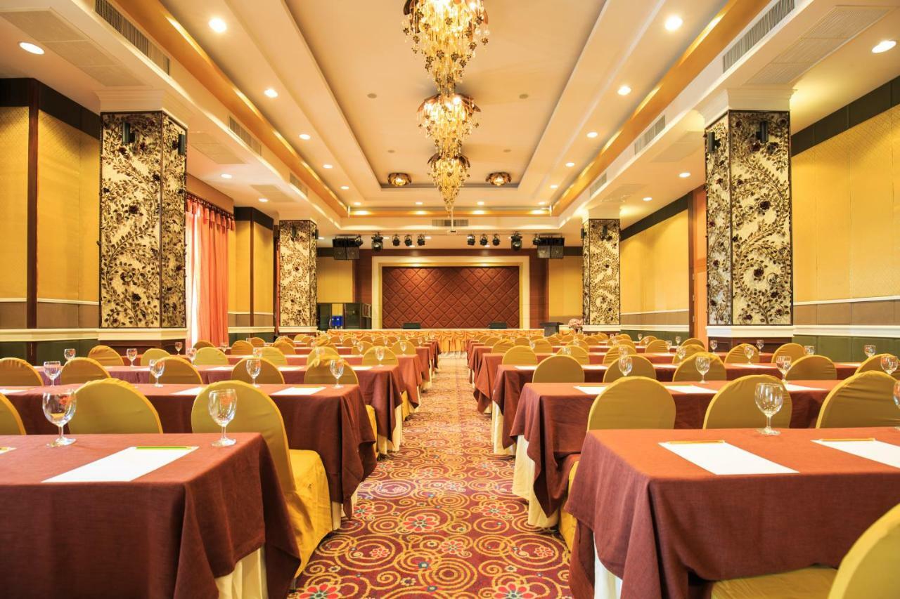 Kwan Ruen Park Hotel Nakhonratchasima Eksteriør billede