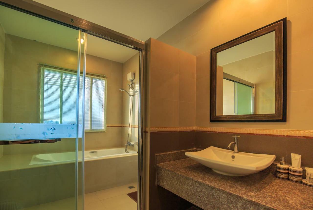 Kwan Ruen Park Hotel Nakhonratchasima Eksteriør billede