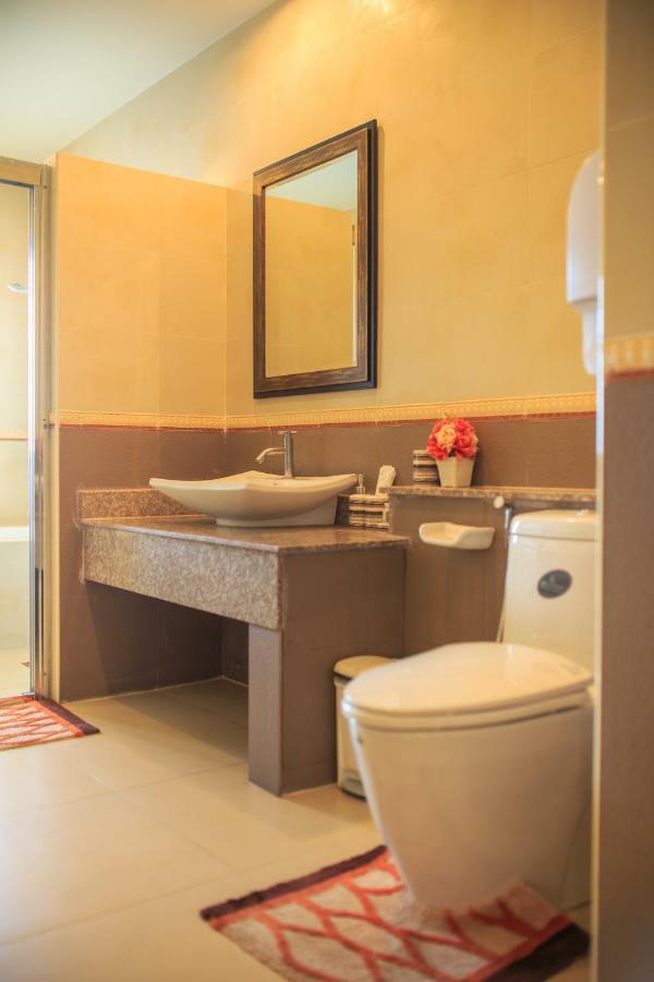 Kwan Ruen Park Hotel Nakhonratchasima Eksteriør billede